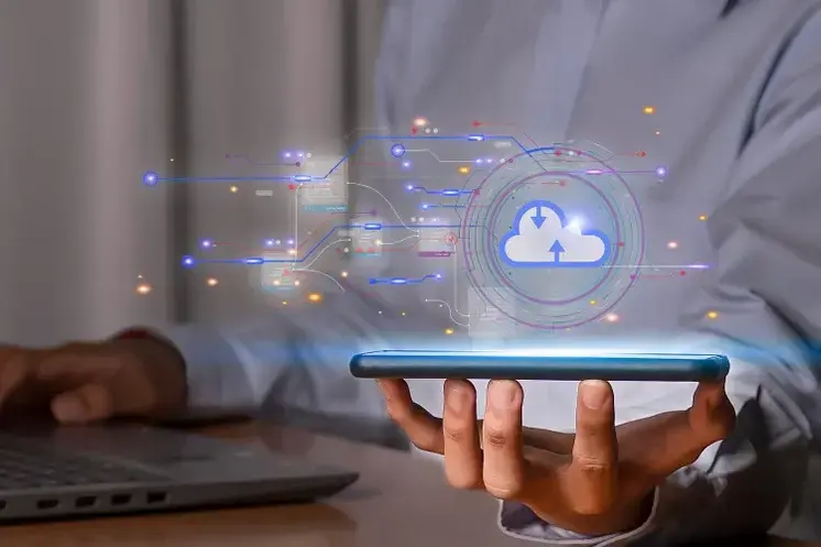 Cloud-Based HR Software vs On-Premise HR Software: Which HR Solution Is Right for Your Business?